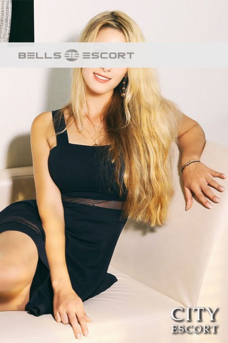 Escortdame Fiona Samt - Bild 6