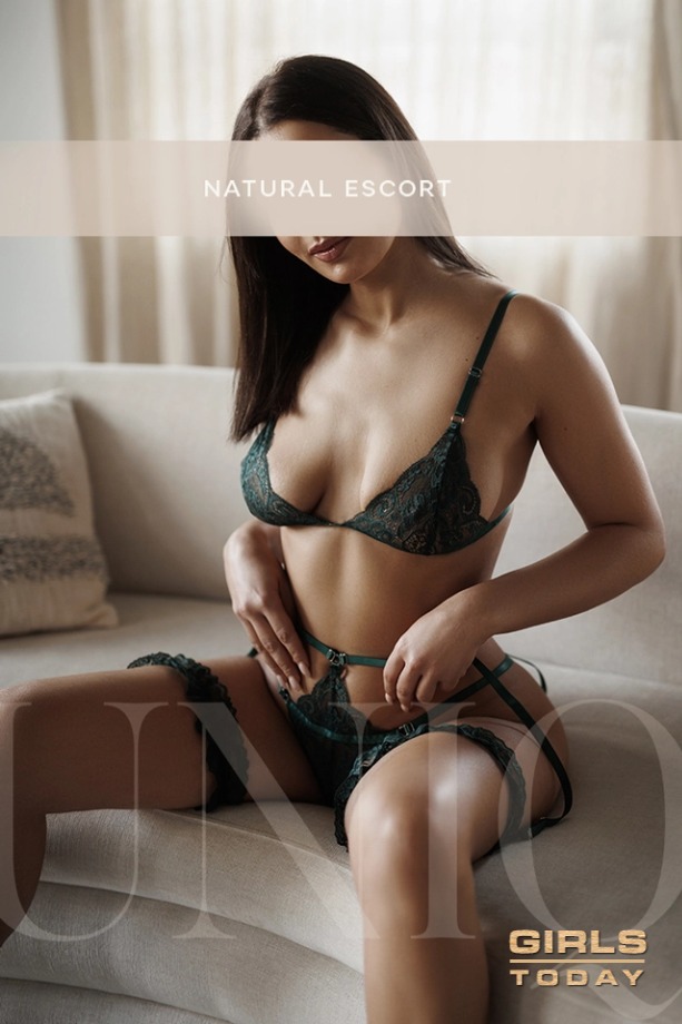 Escortdame Nina - Bild 4